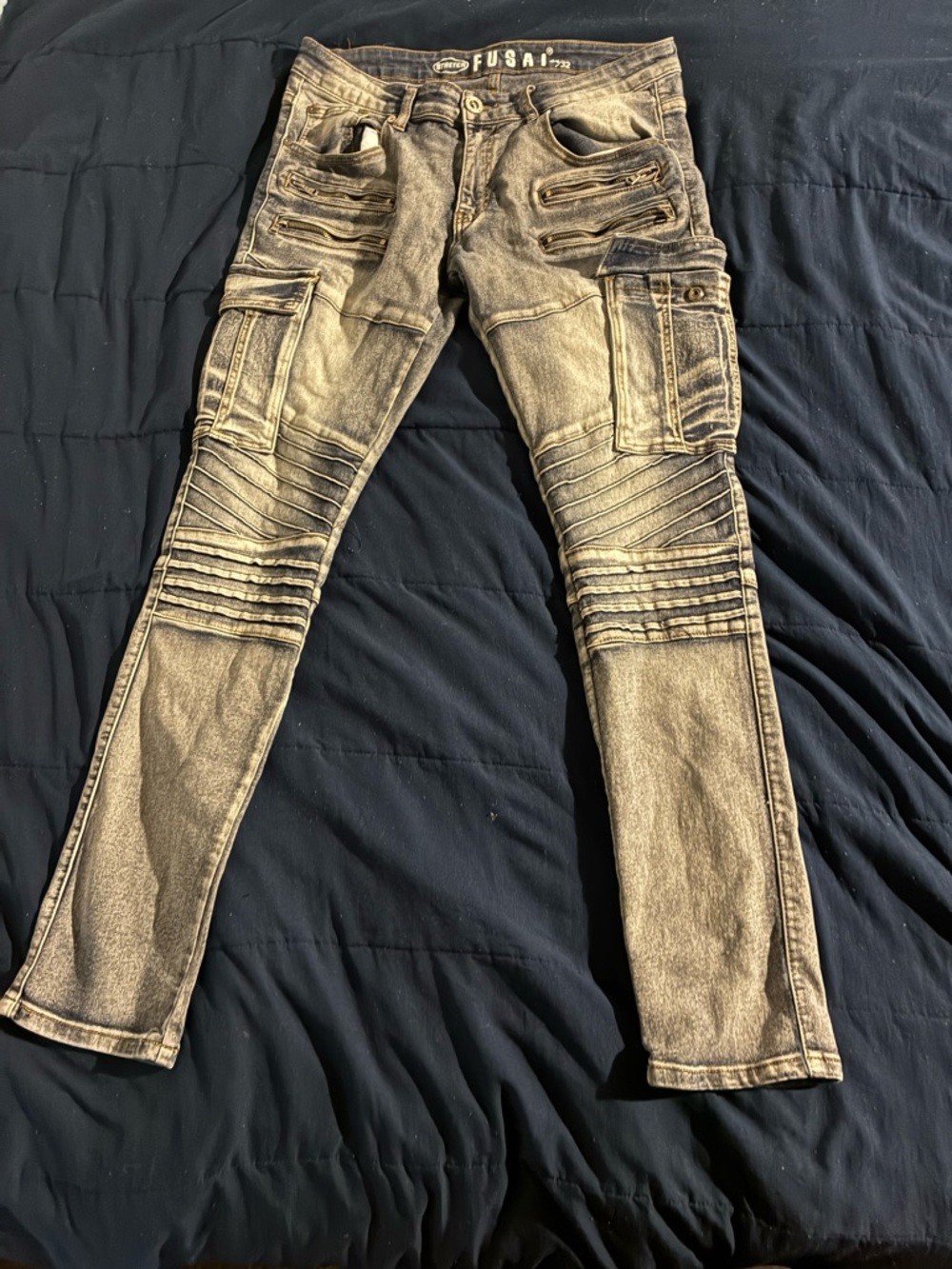 Fusai Distressed Moto Cargo Jeans in Washed Khaki